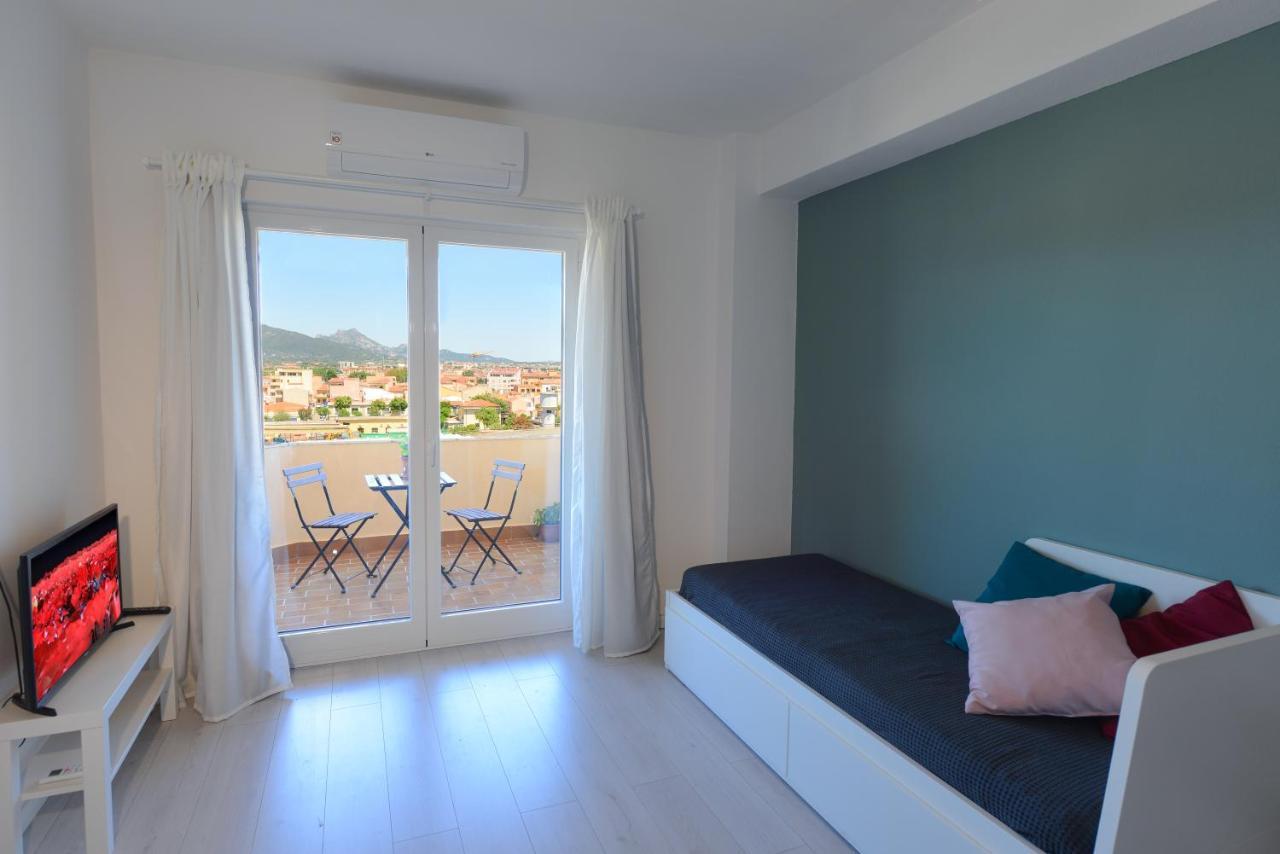 Lyceum Flat Apartment Olbia Bagian luar foto